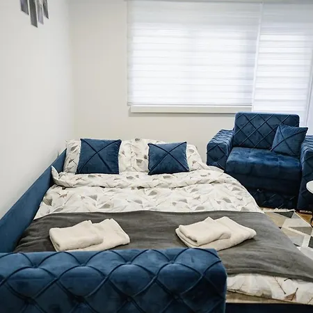 Lilys Lux アパート *