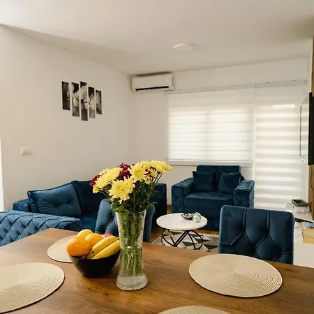 アパート Lilys Lux *